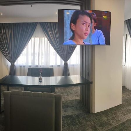Folkmeldrum Hotel Джохор-Бару Экстерьер фото