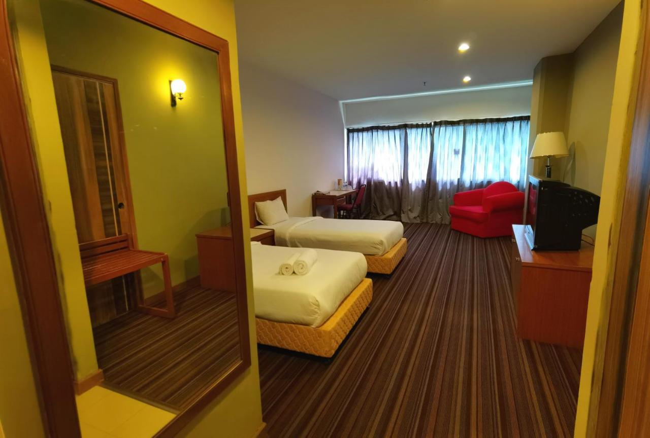 Folkmeldrum Hotel Джохор-Бару Экстерьер фото