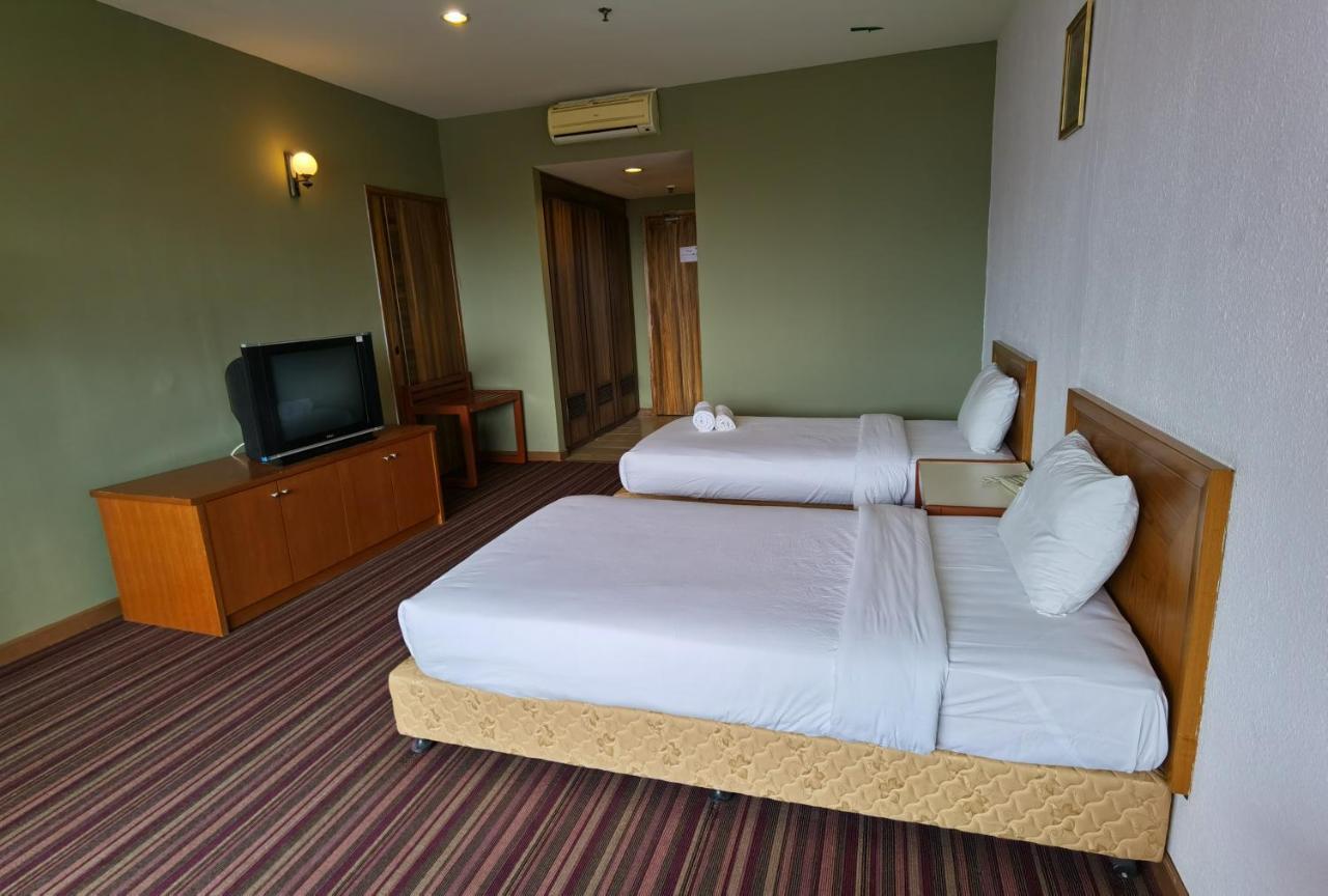 Folkmeldrum Hotel Джохор-Бару Экстерьер фото