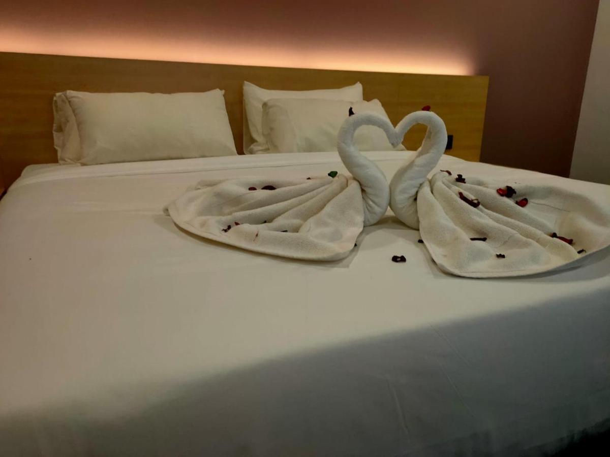 Folkmeldrum Hotel Джохор-Бару Экстерьер фото